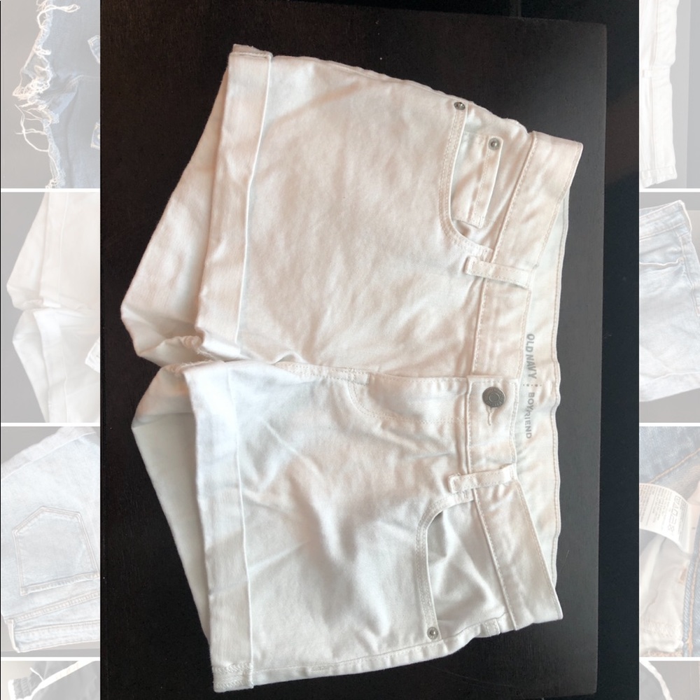 Old Navy. White shorts. Size 6